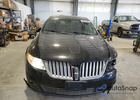 2010 Lincoln Mks from USA, damaged, VIN 1LNHL9FT1AG608632